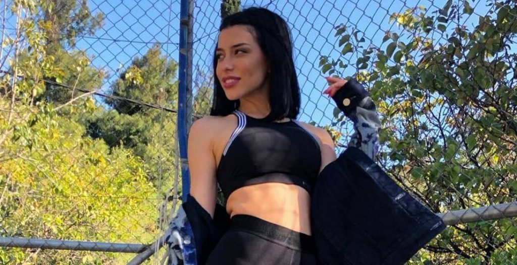 Ειρήνη Στεριανού: Το μελαχρινό κορίτσι που με τις καμπύλες του θα σε κάνει να «ξεχάσεις» ποιος είσαι (φώτο)