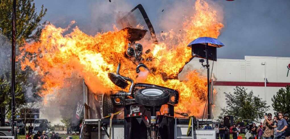 ΗΠΑ: Aυτοκίνητο ανατινάχτηκε κατά τη διάρκεια δυναμομέτρησης (βίντεο)