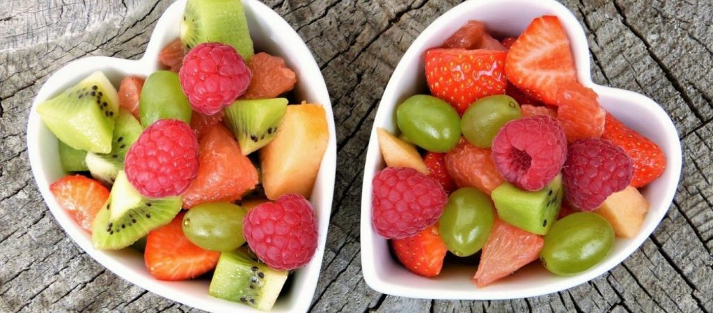 Τα υγιεινά σνακ που μπορείτε να καταναλώνετε χωρίς… τύψεις – Έχουν λιγότερες από 100 θερμίδες