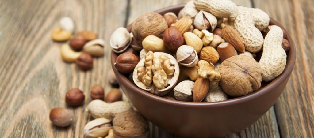 Γιατί πρέπει να αποφεύγεις τους αλατισμένους ξηρούς καρπούς