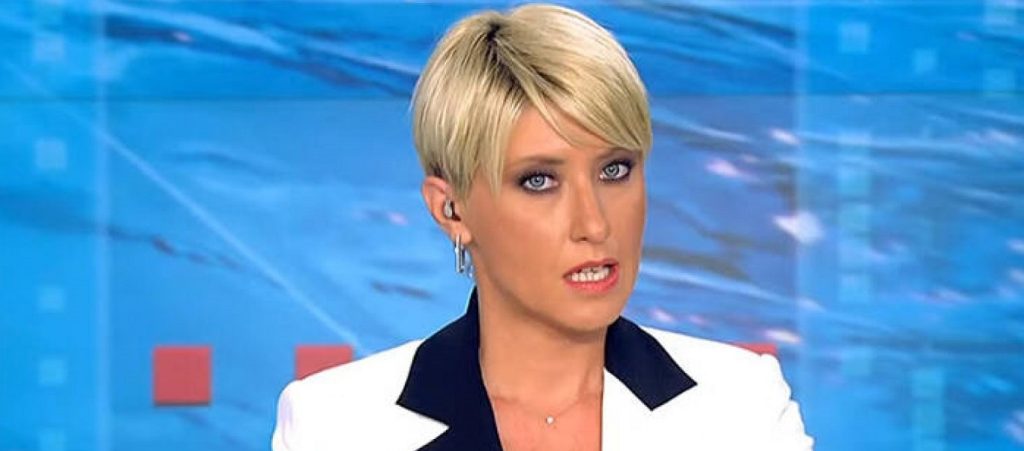 Σ.Κοσιώνη: Πρώτα έστειλε μήνυμα στον Κ.Μπακογιάννη και μετά κουρεύτηκε