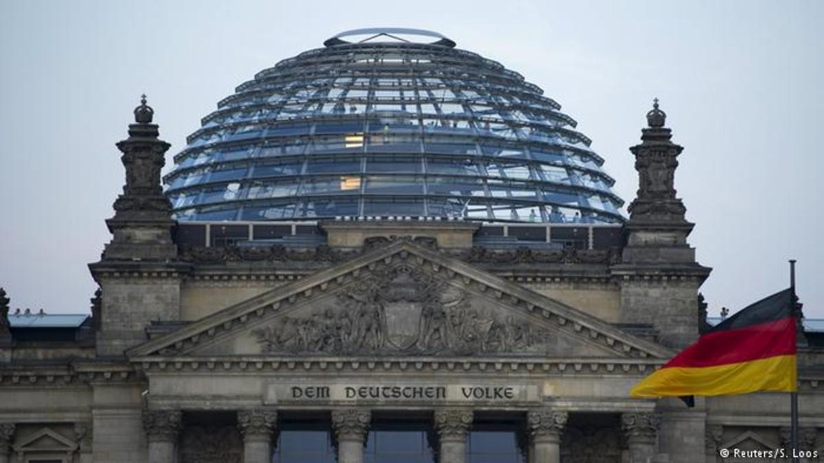 Έρευνες για εκρηκτικά στο κτίριο της Βουλής στο Βερολίνο – Εντόπισαν ύποπτο πακέτο