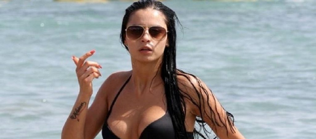 Δ.Αλεξανδράκη: «Πόσο ξεφτίλες είστε; Πηγαίνετε να κρεμαστείτε. Δεν αξίζει να ζείτε»