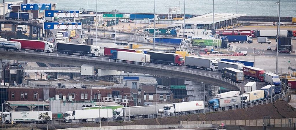 Brexit: Γιατί θα «βουλιάξει» η Μάγχη – Οι δυσοίωνες προβλέψεις για το Ντόβερ