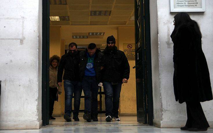 Υπόθεση δολοφονίας Μ.Κουμανταρέα – Στο εδώλιο οι δύο Ρουμάνοι