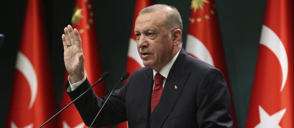 Μέσα στο πολυτελέστατο αεροσκάφος του Ρ.Τ.Ερντογάν με τα επτά υπνοδωμάτια και τις τεράστιες αίθουσες δεξίωσης (βίντεο)