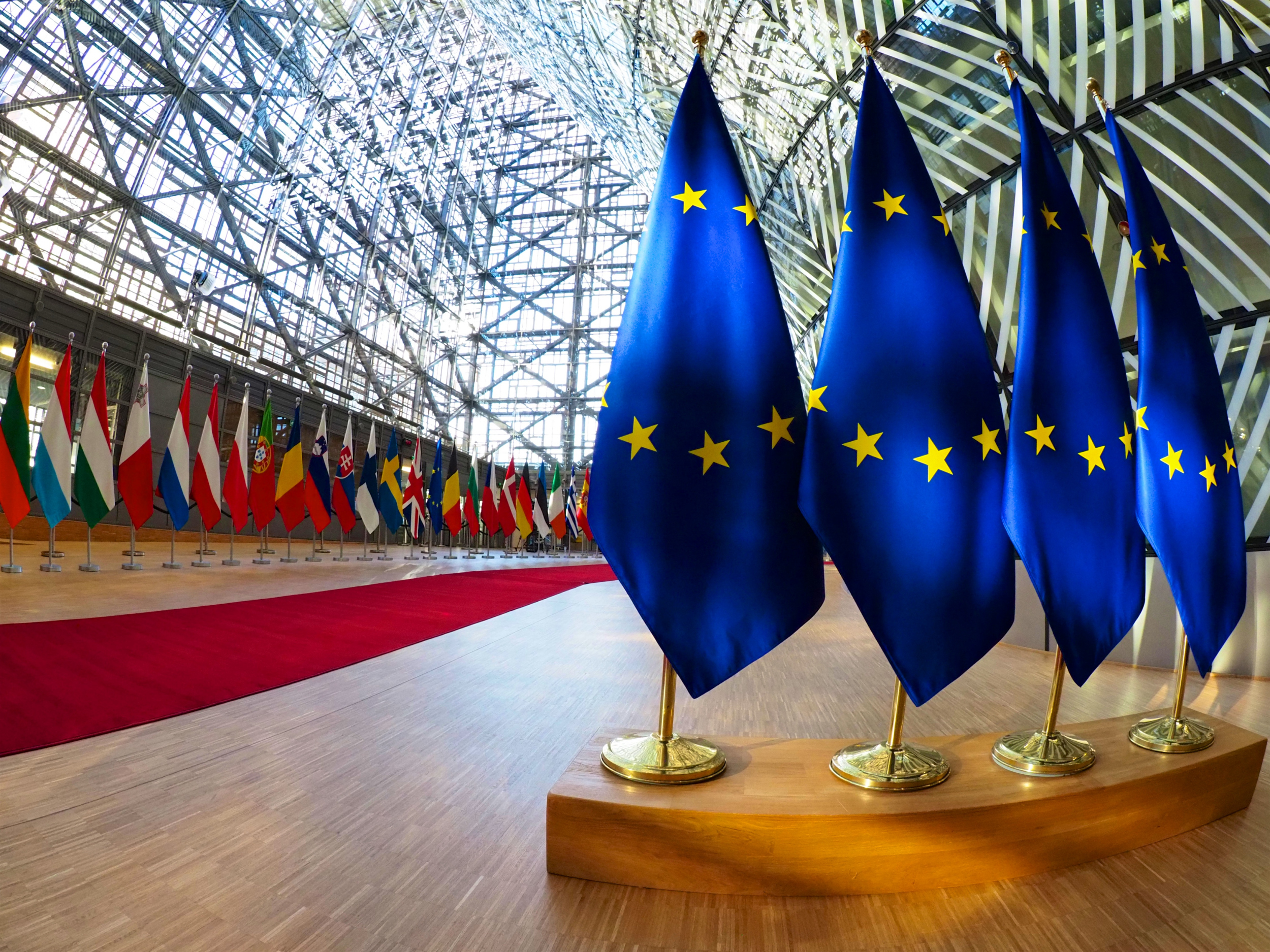 ΕΚΤ προς ΕΕ: «Κάντε μόνιμο το Ταμείο Ανάκαμψης για τον κορωνοϊό»