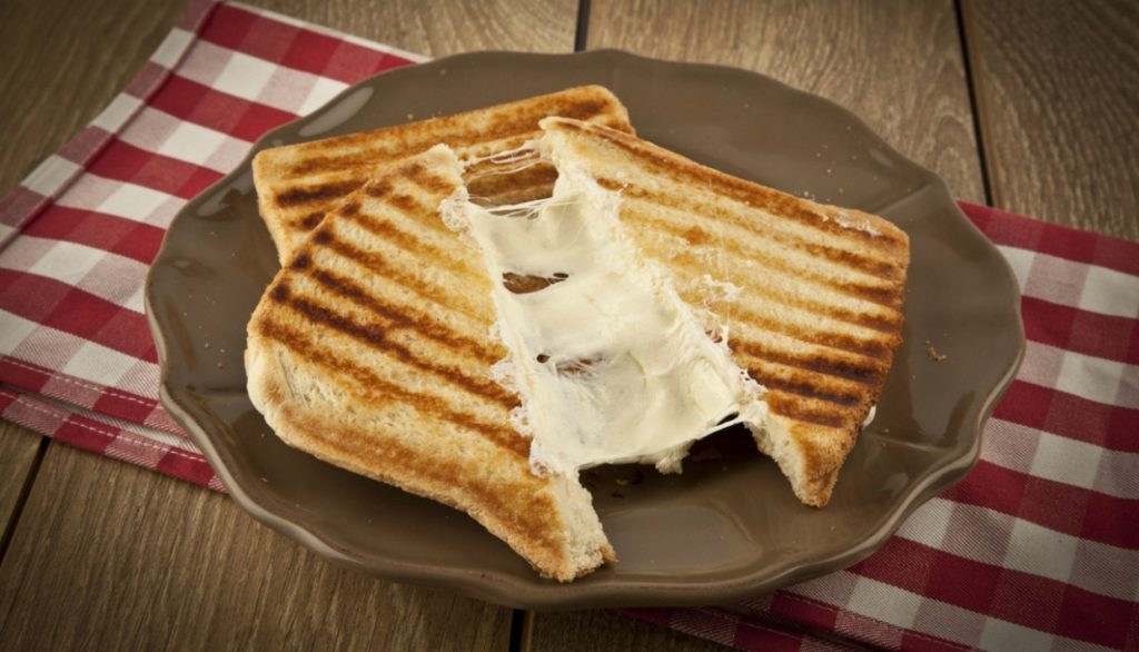 Το κάνετε σωστά; Με αυτό τον τρόπο θα έχεις το πιο τέλεια ψημένο τοστ! (φώτο)