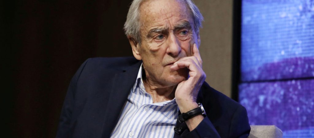 Χάρολντ Έβανς: Πέθανε σε ηλικία 92 ετών το «ιερό τέρας» της βρετανικής δημοσιογραφίας