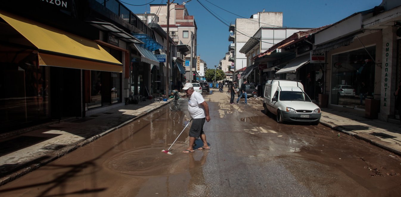 Καρδίτσα: Οι Ένοπλες Δυνάμεις θα μοιράζουν καθημερινά 700 μερίδες φαγητό σε όσους έχουν πληγεί από την κακοκαιρία
