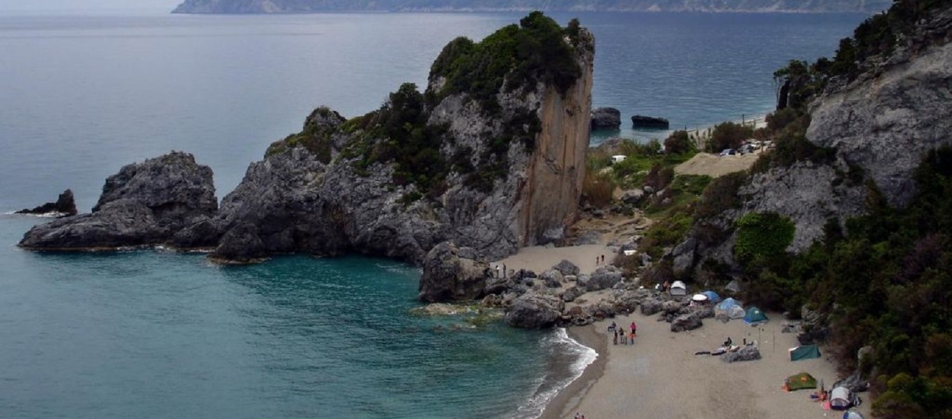 Χιλιαδού: Η πανέμορφη παραλία της Εύβοιας θα «ταξιδέψει» σε ολόκληρο τον κόσμο