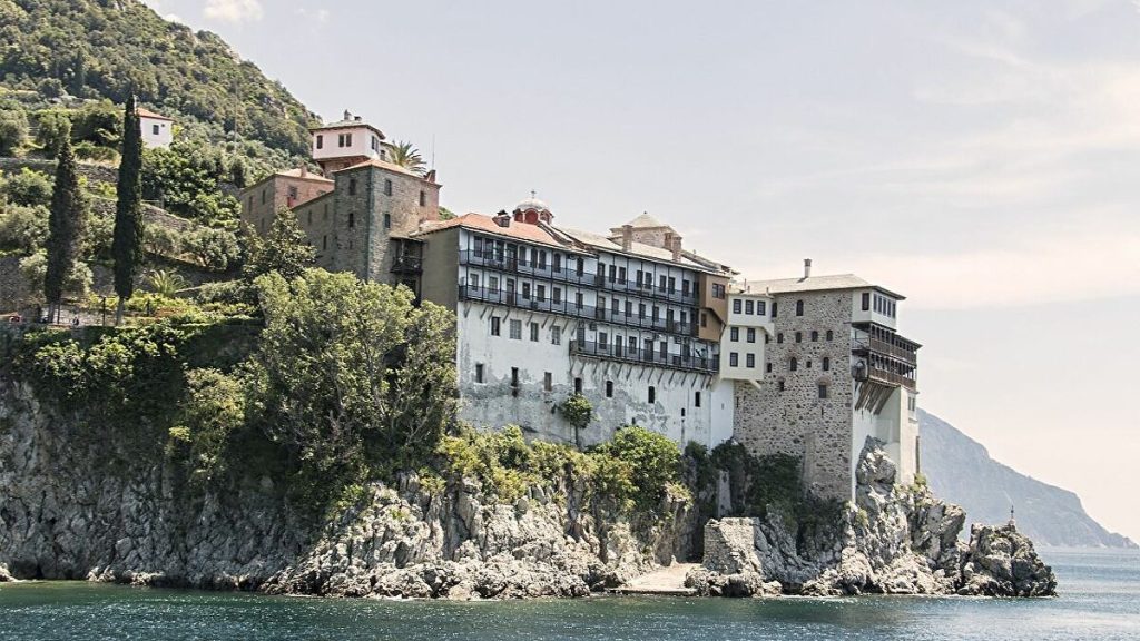 Το γνωρίζατε; – Γιατί το Άγιο Όρος ονομάζεται και Περιβόλι της Παναγίας;