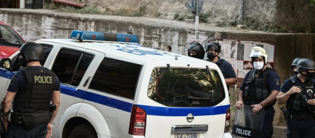 Παγκράτι: Εικόνες από το εσωτερικό του κτηρίου που βρισκόταν υπό κατάληψη στην οδό Φιλολάου (φώτο)