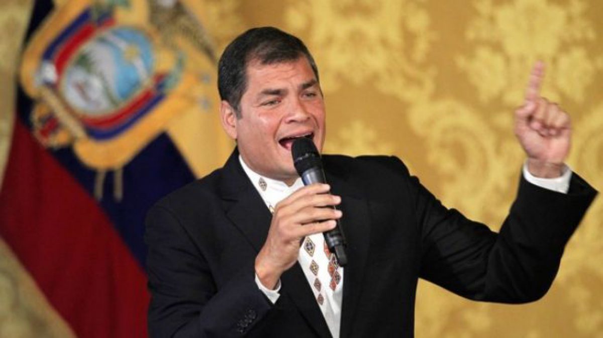 Ισημερινός: H κυβέρνηση ζητά από την Ιντερπόλ να εκδώσει κόκκινη ειδοποίηση σε βάρος του πρώην προέδρου Κορέα