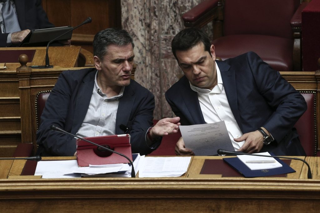 «Πόλεμος» στον ΣΥΡΙΖΑ: «Αδειάζουν» ο ένας τον άλλον και όλοι μαζί… τον Τσακαλώτο