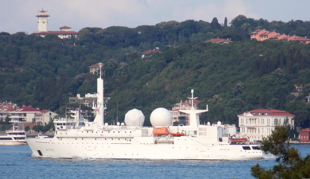 «Dupuy De Lome»: Το γαλλικό πολεμικό πλοίο πέρασε από τον Ελλήσποντο και πλέει στο Αιγαίο
