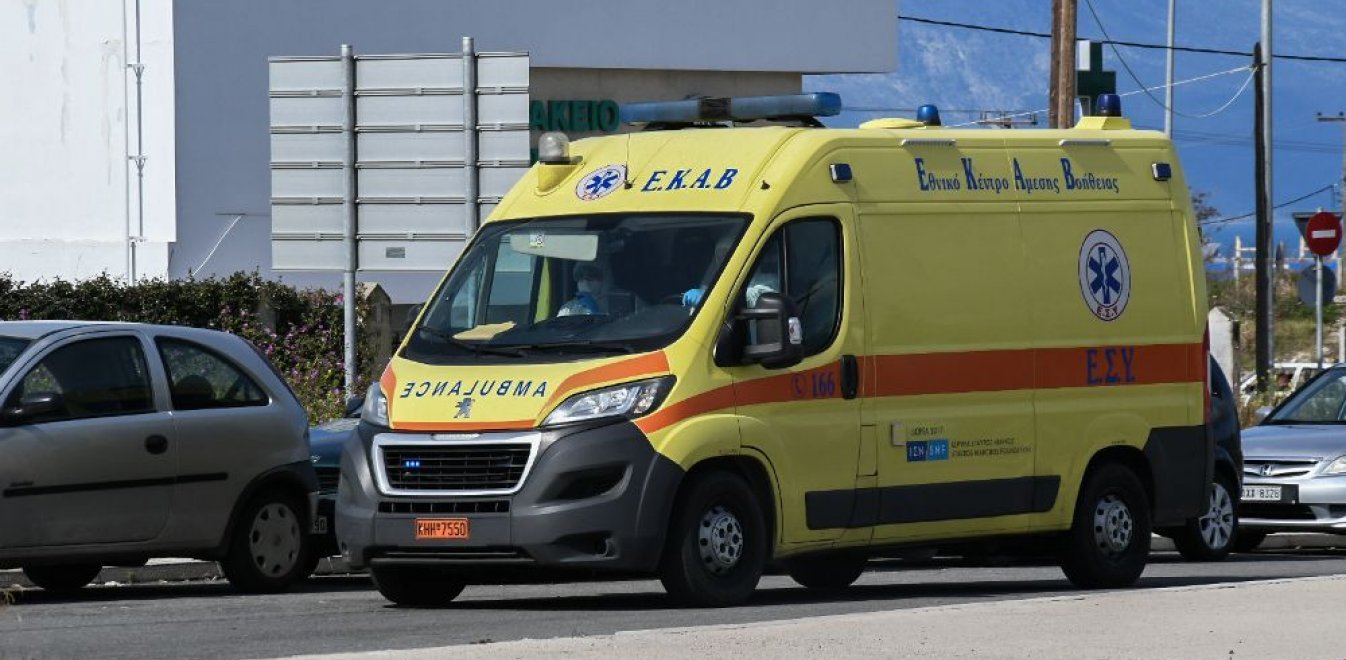 Θεσσαλονίκη – Τροχαίο στο Δερβένι: 55χρονος οδηγός κατέβηκε να βοηθήσει και παρασύρθηκε από διερχόμενο όχημα