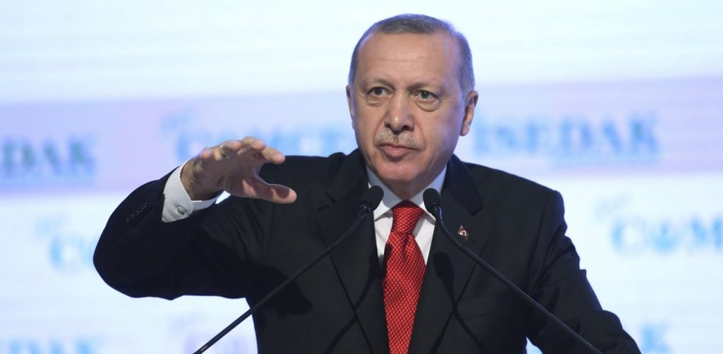 Ο Ρ.Τ.Ερντογάν έταξε μέχρι και ιπτάμενα αυτοκίνητα στους Τούρκους πολίτες