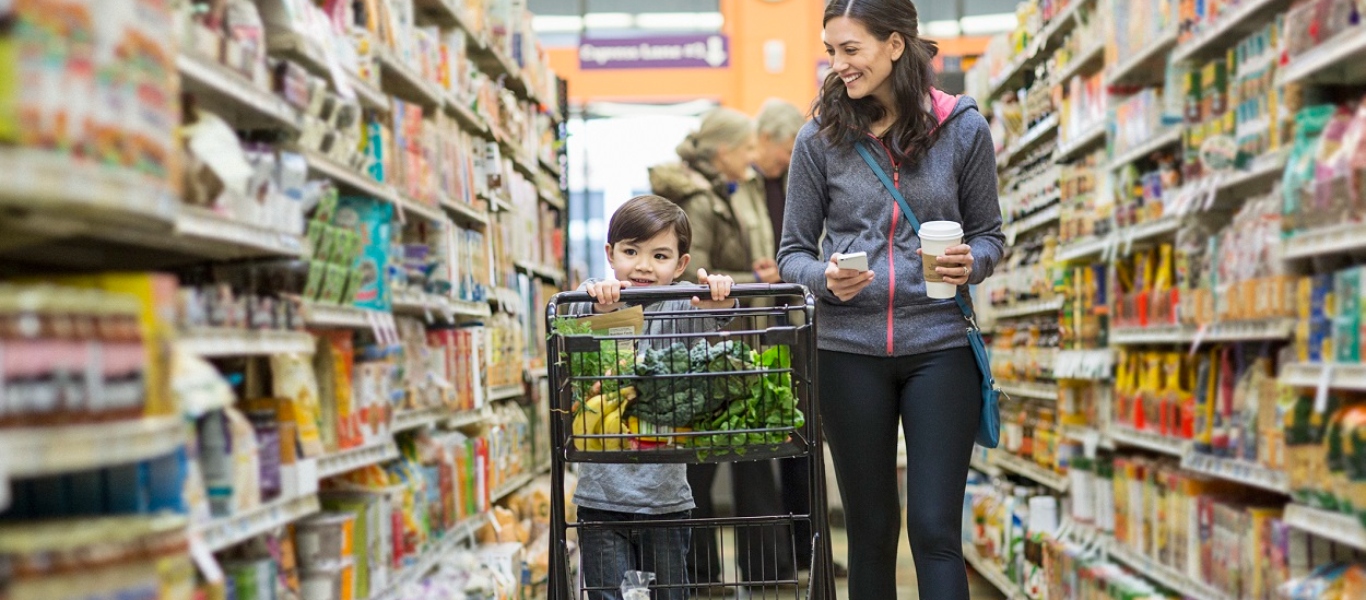 ΗΠΑ: Σούπερ μάρκετ στην Καλιφόρνια απαγορεύει την πώληση τσιπς και καραμελών στα ταμεία