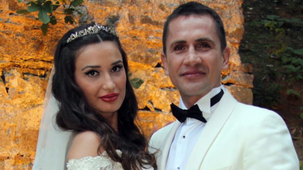 Σύζυγος γνωστού Τούρκου ποδοσφαιριστή προσέλαβε δολοφόνο για να τον σκοτώσει και να ζήσει με τον εραστή της