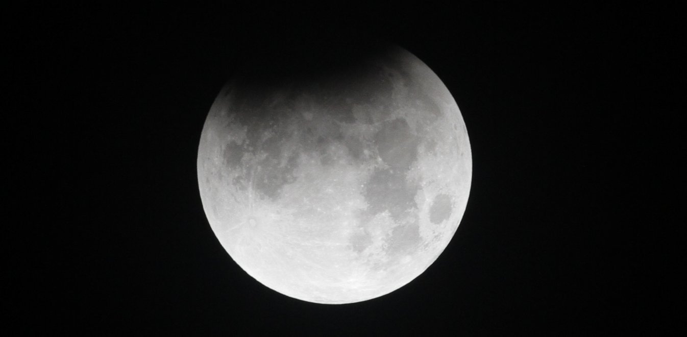 NASA: Ψάχνει για ενέργεια στο σκοτάδι της Σελήνης