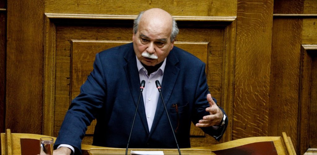 Ν.Βούτσης για Κ.Μητσοτάκη: «Πρωθυπουργός περιορισμένης ευθύνης που αποποιείται τις ευθύνες του»