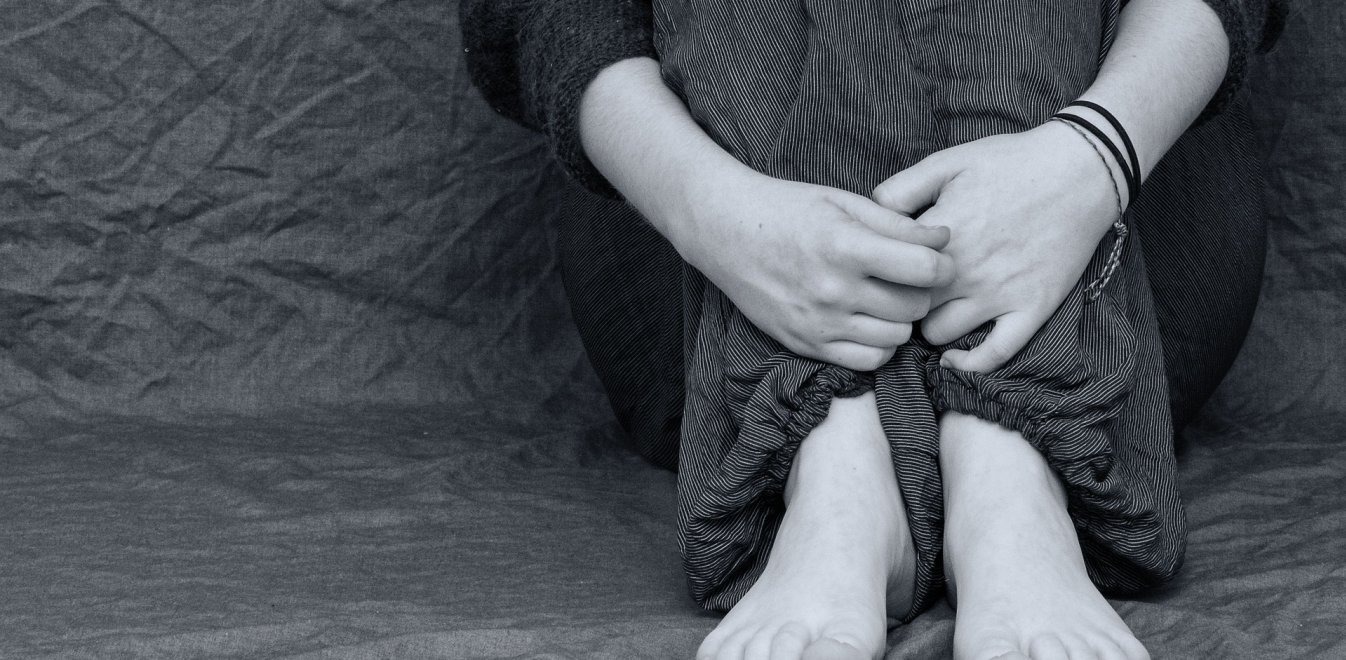 Ρήξη σπονδύλου υπέστη η 13χρονη που ξυλοκοπήθηκε από μαθήτριες στα Γιαννιτσά