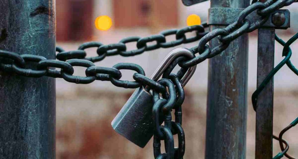 Νέα Μάκρη: Εκπαιδευτικός Δημοτικού σχολείου βρέθηκε θετικός στον κορωνοϊό (φωτό)