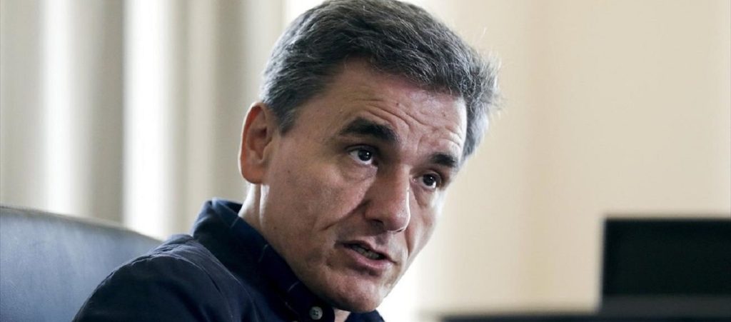 E.Τσακαλώτος: «Η κυβέρνηση μπέρδεψε το “χειροκροτήστε τους υγειονομικούς” με το “χειροδικήστε στους υγειονομικούς”»