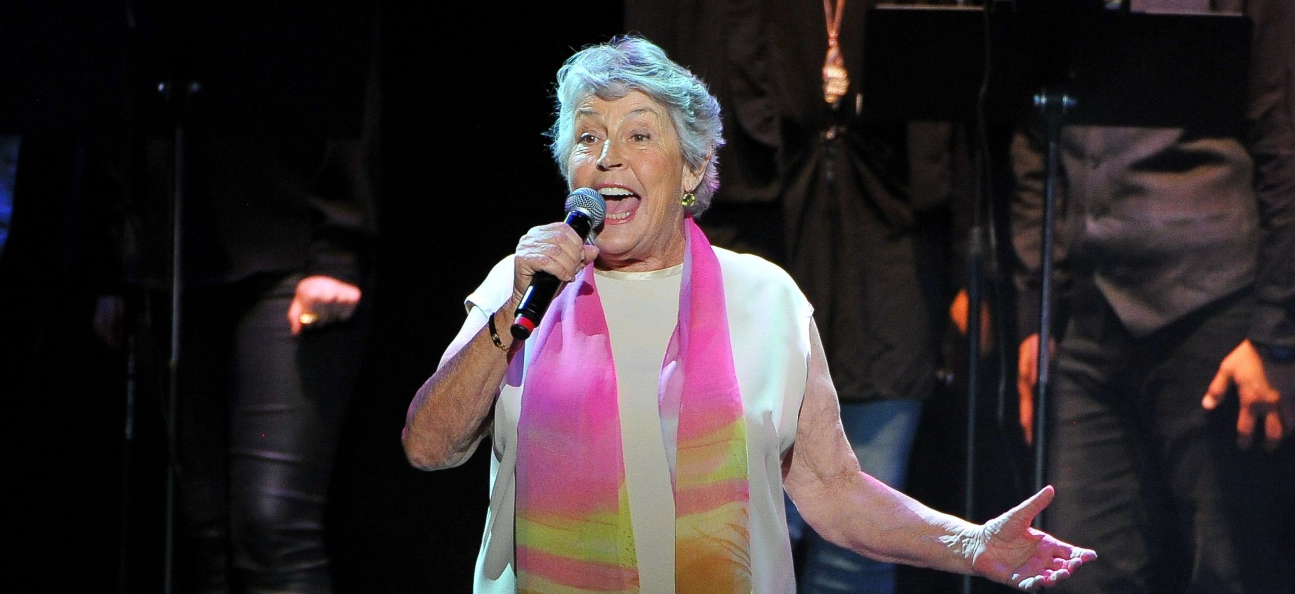 Πέθανε η τραγουδίστρια Helen Reddy σε ηλικία 78 ετών (φωτό)