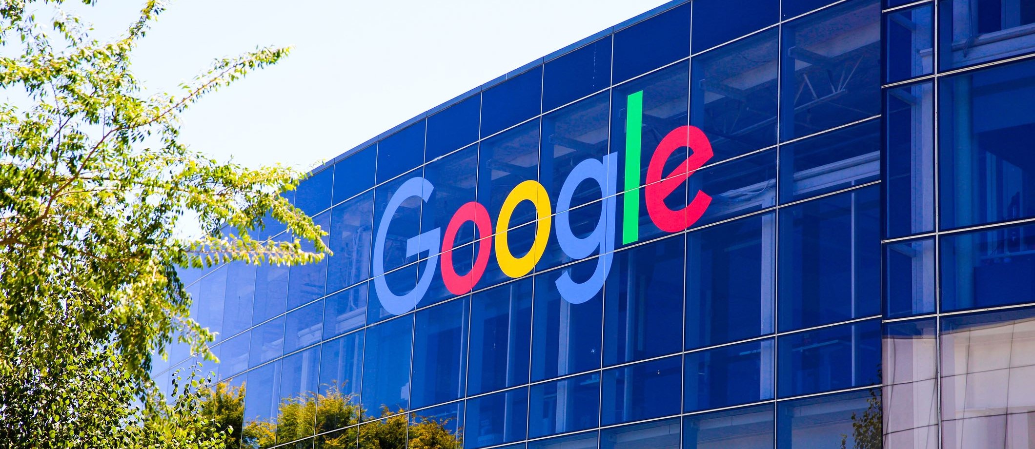 Google: Eπενδύει ένα δισεκατομμύριο δολάρια σε συμπράξεις με δημοσιογραφικούς οργανισμούς