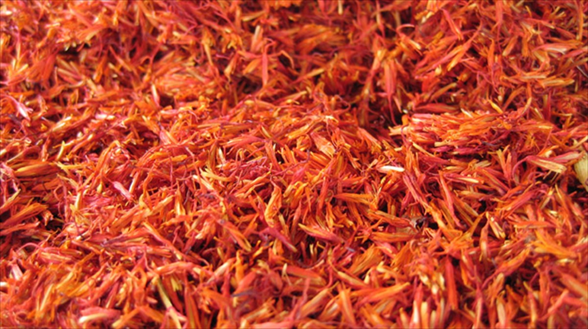 Σαφράν: To «όπλο» κατά της ακμής – Δείτε πως να το χρησιμοποιήσετε