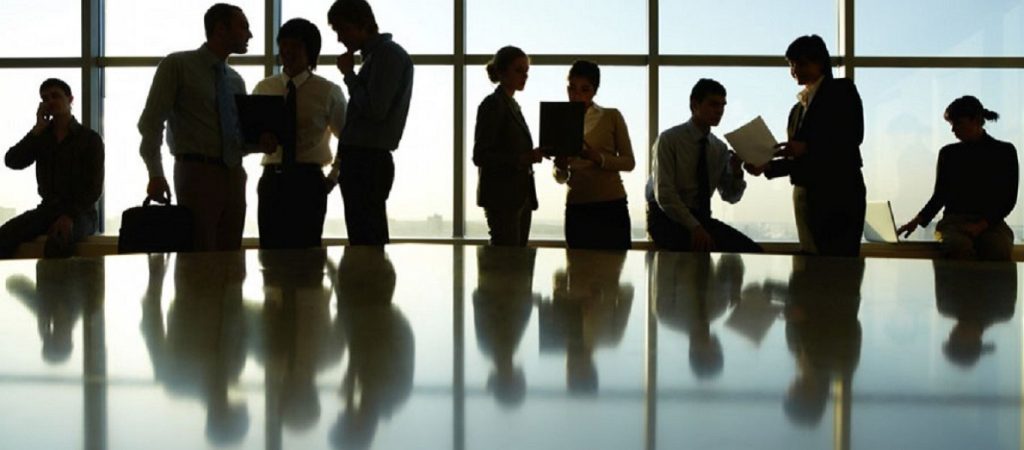 Πρόγραμμα 100.000 θέσεων εργασίας: Ξεκινούν σήμερα οι αιτήσεις – Όλα όσα πρέπει να γνωρίζετε