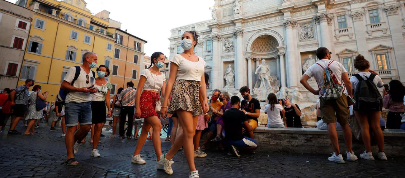 Ιταλία: Από αύριο υποχρεωτική η χρήση μάσκας σε ανοικτούς και κλειστούς χώρους στην Ρώμη