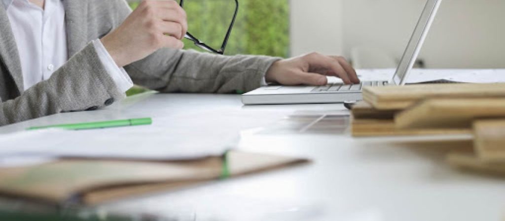 MyDATA: Το ηλεκτρονικό «όπλο» της ΑΑΔΕ που βάζει «τέλος» στα χειρόγραφα βιβλία και τα χάρτινα τιμολόγια