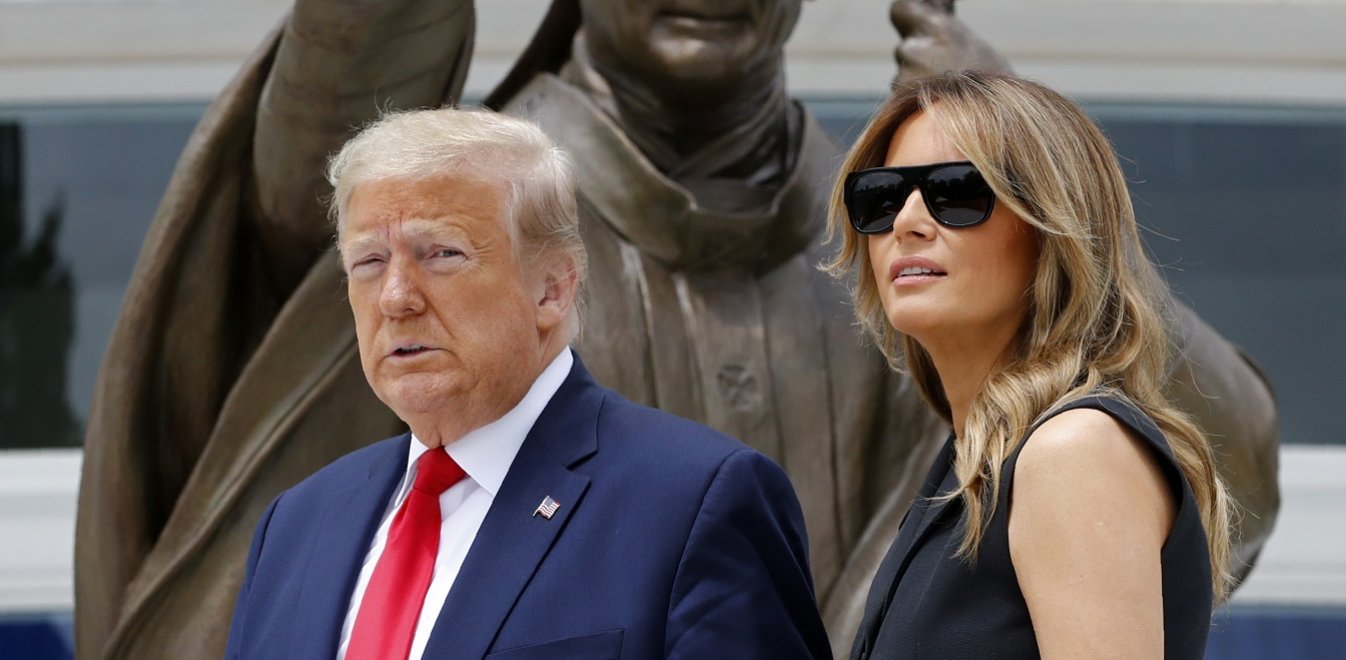 Θετικοί στον κορωνοϊό ο Ντόναλντ και η Μελάνια Τραμπ: «Είναι καλά και θα συνεχίσει να ασκεί τα καθήκοντά του»
