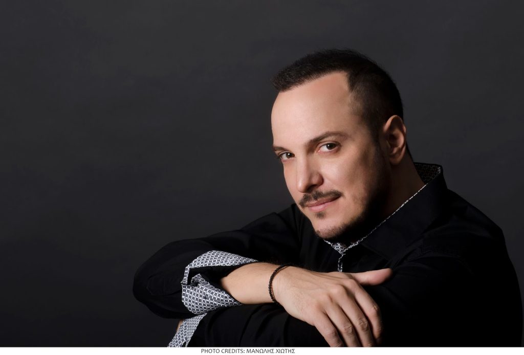 Θετικός στον κορωνοϊό ο τραγουδιστής Άκης Δείξιμος – Το ανακοίνωσε ο ίδιος