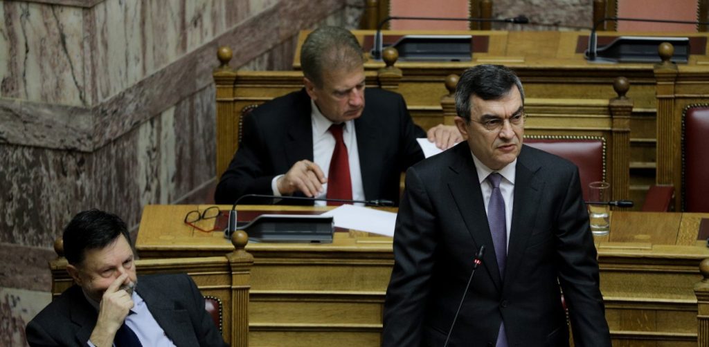 Λ.Οικονόμου: «Όποιες ΜΚΟ λειτουργούν παρασιτικά θα εντοπίζονται από τη Δικαιοσύνη»