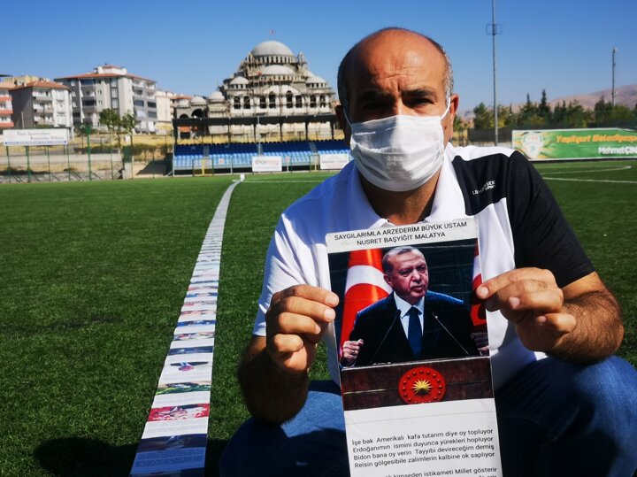 Τουρκία: Έγραψε ποίημα… 20 κιλών για τον Ερντογάν!