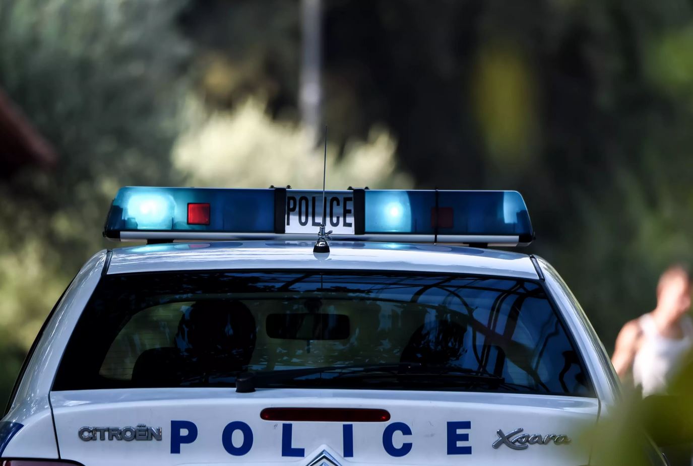 Κατερίνη: Ύποπτος κατά την διάρκεια της σύλληψής «βούτηξε» όπλο αστυνομικού και εκπυρσοκρότησε (βίντεο)