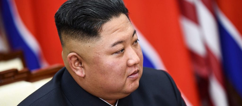 Γραφικούς χαρακτήρες τσεκάρει ο Κιμ Γιονγκ Ουν για να βρει ποιος έγραψε σύνθημα εναντίον του