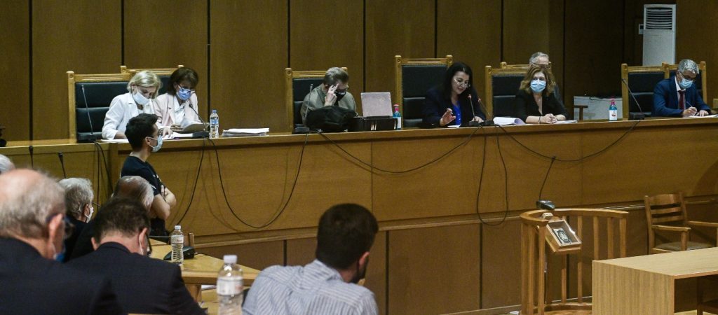 Συγχαρητήρια από την Ένωση Δικαστών και Εισαγγελέων στους δικαστές της δίκης της Χρυσής Αυγής