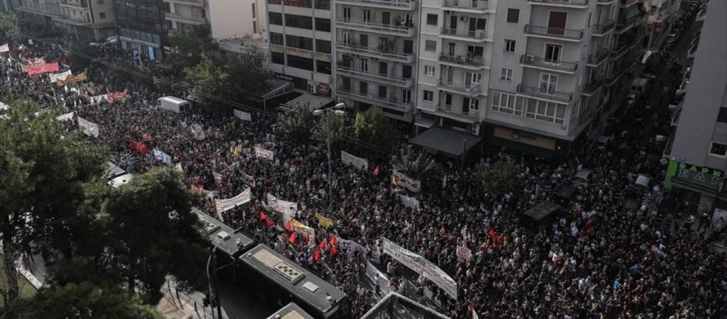 Δίκη Χρυσής Αυγής: Κυριαρχεί στα κορυφαία ειδησεογραφικά δίκτυα η απόφαση