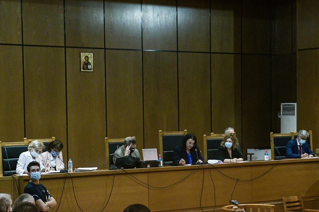 Πρόεδρος Δικηγορικού Συλλόγου για Χρυσή Αυγή: «Μπορεί και μέχρι αργά το βράδυ να έχουμε την απόφαση για τις ποινές»