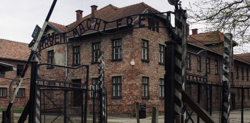 Η εξέγερση των καταραμένων: Η μέρα που οι Έλληνες Εβραίοι ξεσηκώθηκαν στο Άουσβιτς