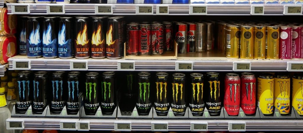 Αυτό είναι το κοινό στο οποίο απευθύνονται τα ενεργειακά ποτά – Ποια είναι τα συστατικά τους;