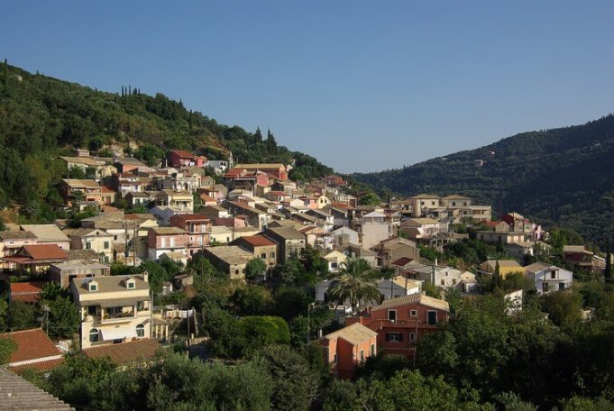 Θα βλέπουν Αθηναίο και θα αλλάζουν δρόμο σε χωρίο της ορεινής Ναυπακτίας – Σε καραντίνα οι κάτοικοι