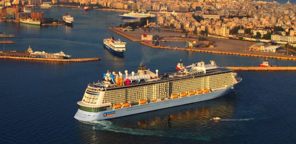 Σιγκαπούρη: Ετοιμάζει κρουαζιέρες «στο πουθενά» – Τα πλοία δεν θα προσεγγίζουν κάποιο λιμάνι (φωτό)