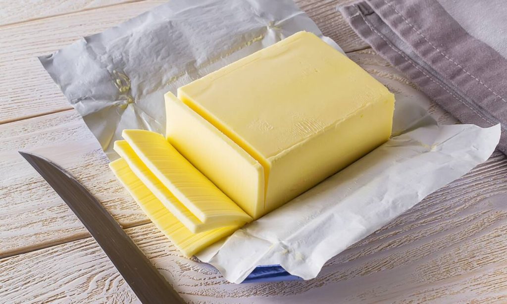 Δεν πάει ο νους σας: Οι 6 «άγνωστες» χρήσεις που έχει το βούτυρο (βίντεο)