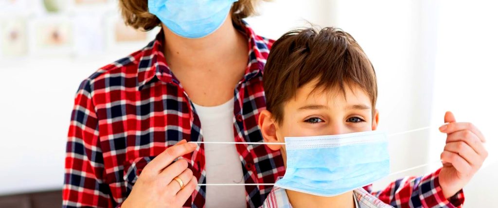 15χρονος έπαθε καρδιακό επεισόδιο στην Λαμία – Κατέρρευσε και του κόπηκε η ανάσα – Φορούσε μάσκα μέσα στην τάξη